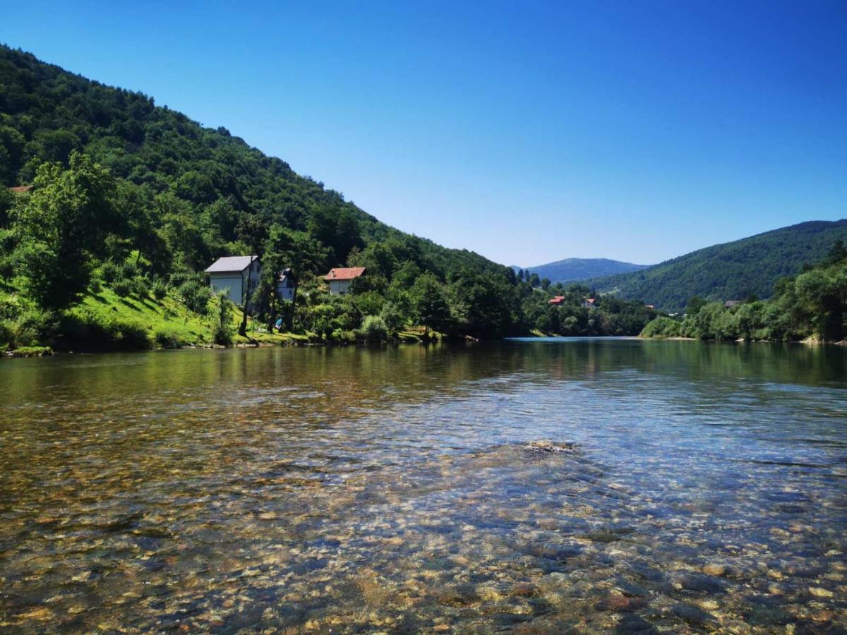 Vikendica Pored Drine Foca Handici Buitenkant foto