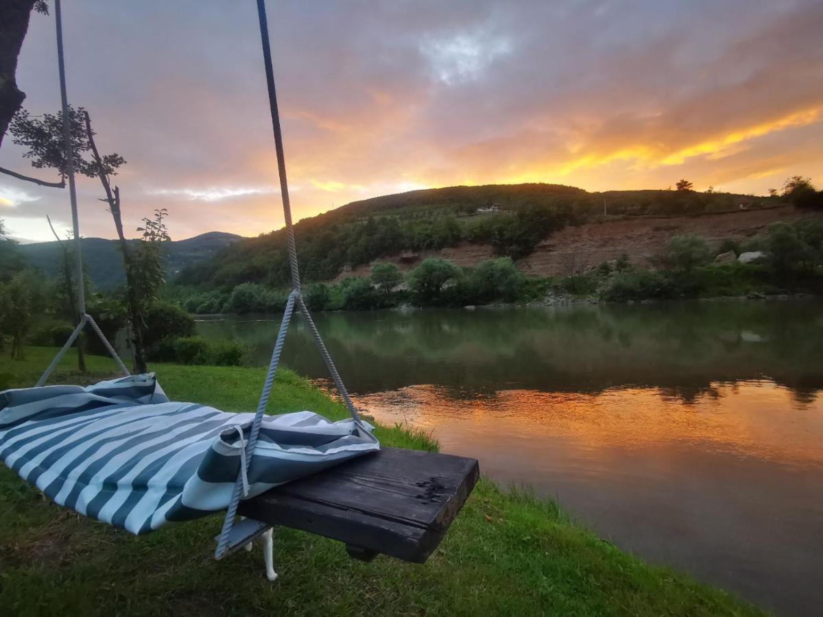 Vikendica Pored Drine Foca Handici Buitenkant foto