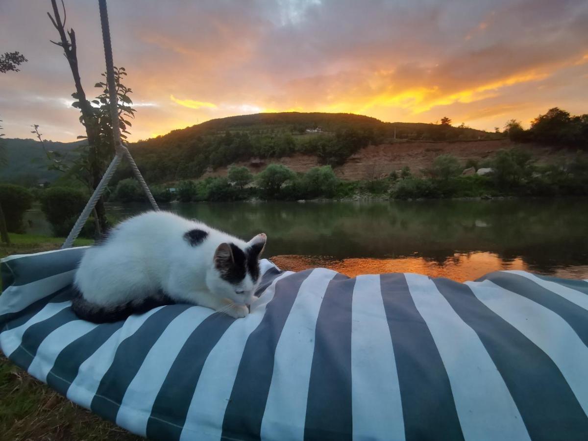 Vikendica Pored Drine Foca Handici Buitenkant foto