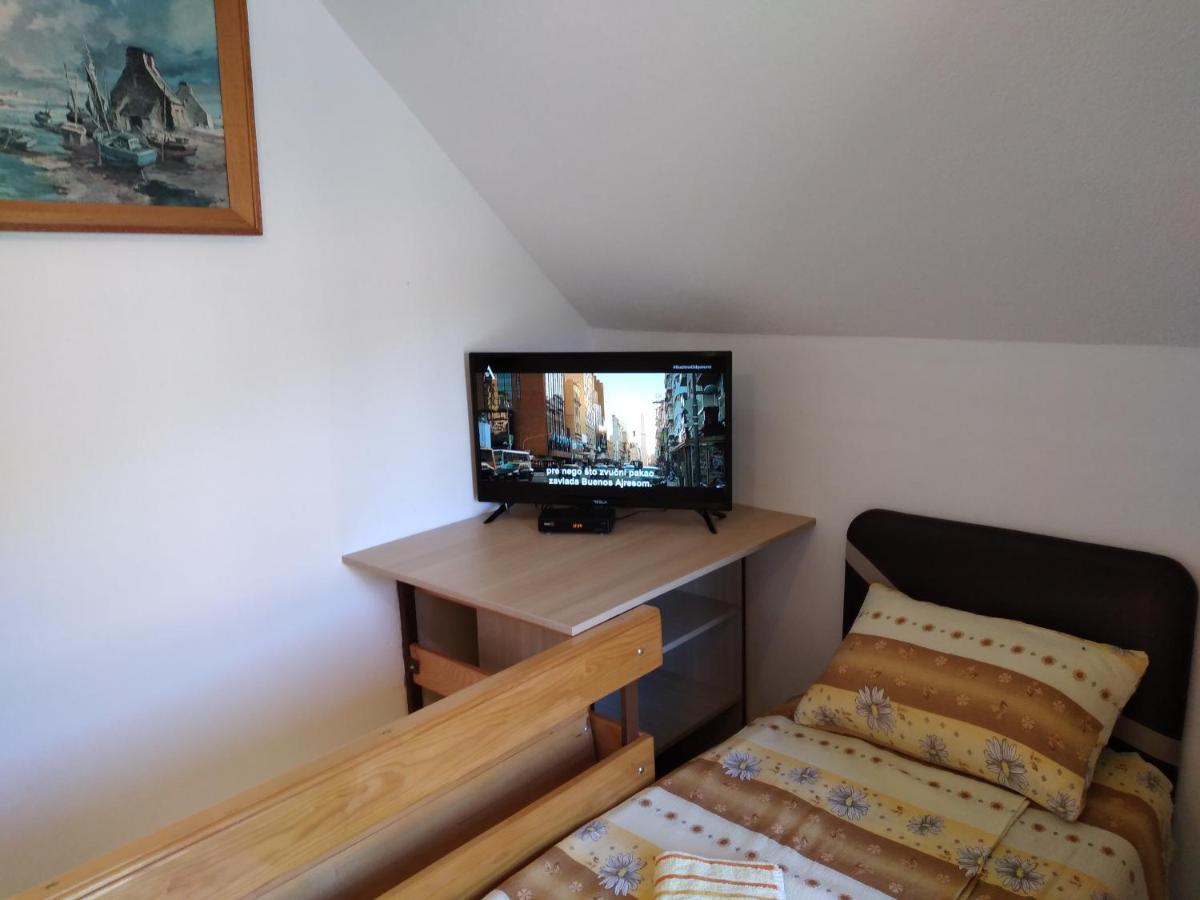 Vikendica Pored Drine Foca Handici Buitenkant foto