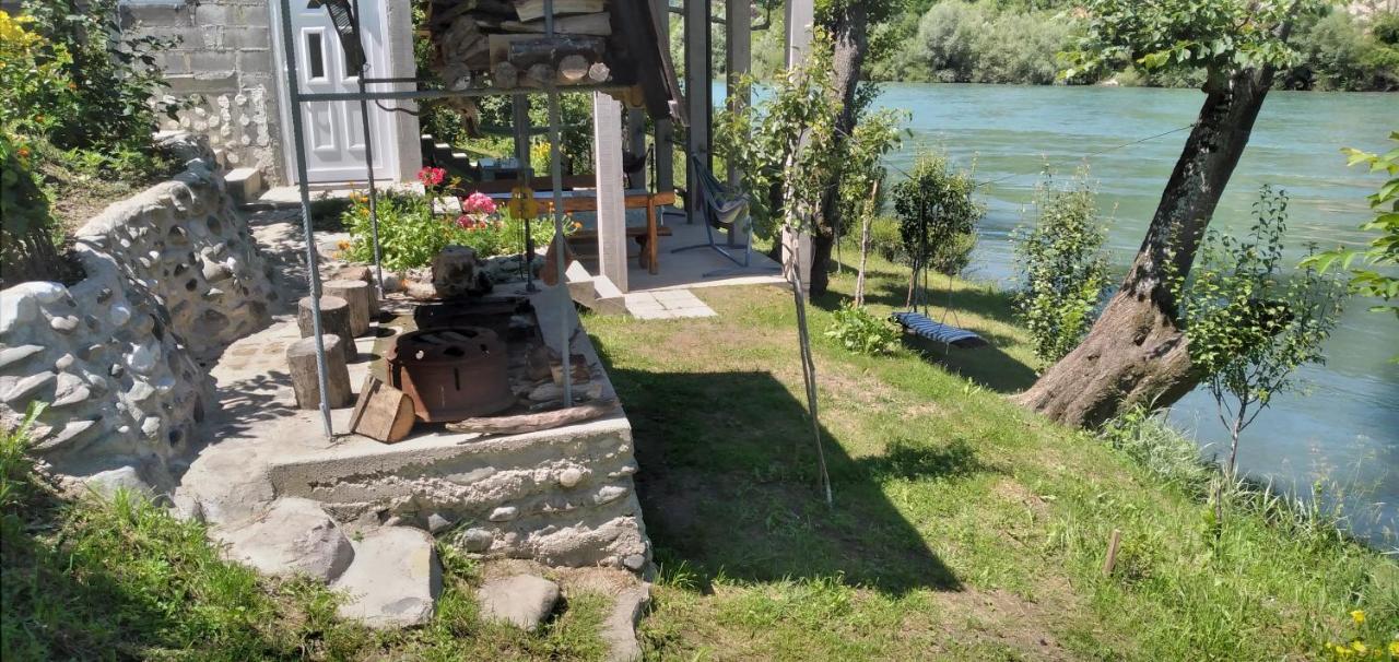 Vikendica Pored Drine Foca Handici Buitenkant foto