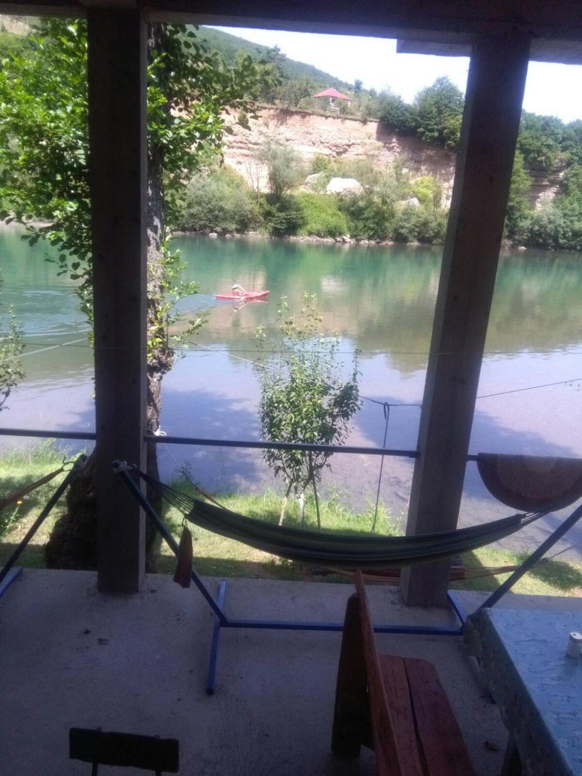 Vikendica Pored Drine Foca Handici Buitenkant foto