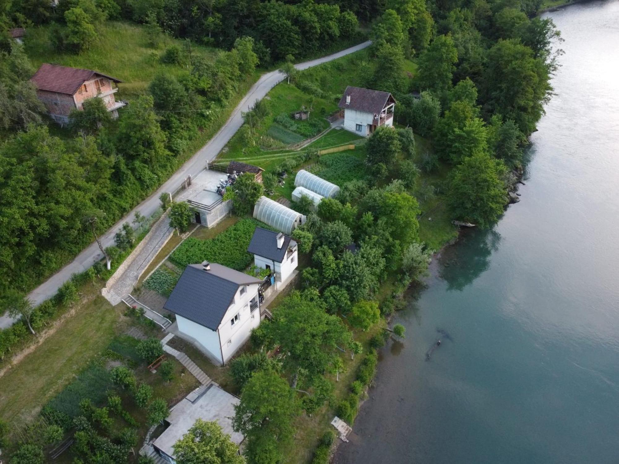 Vikendica Pored Drine Foca Handici Buitenkant foto