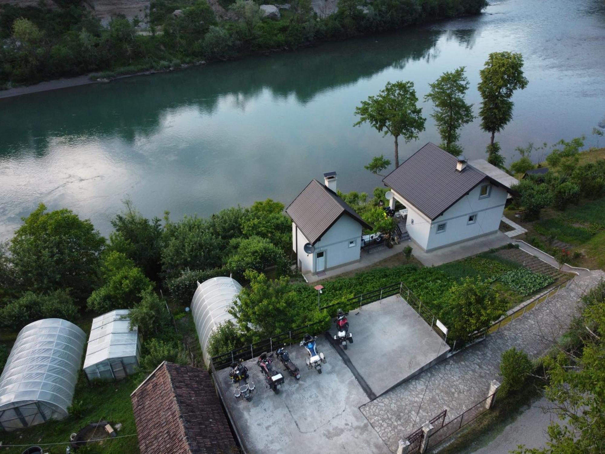 Vikendica Pored Drine Foca Handici Buitenkant foto