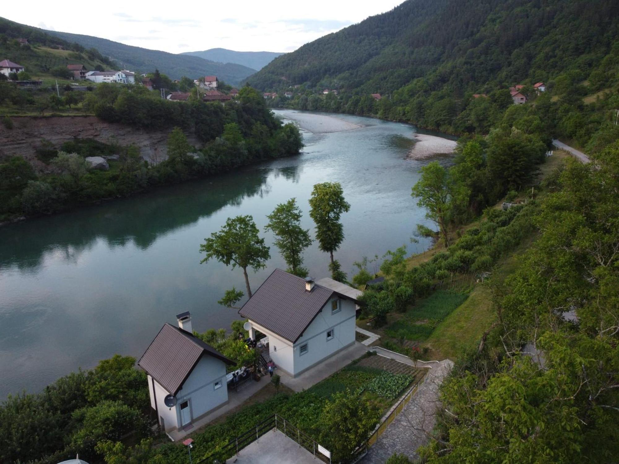Vikendica Pored Drine Foca Handici Buitenkant foto